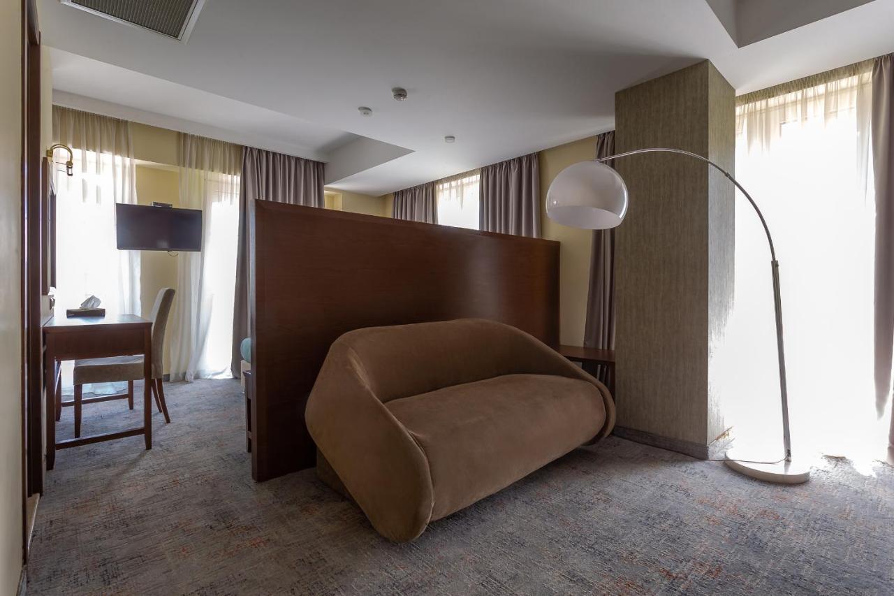 A5 Hotel Tiflis Exterior foto
